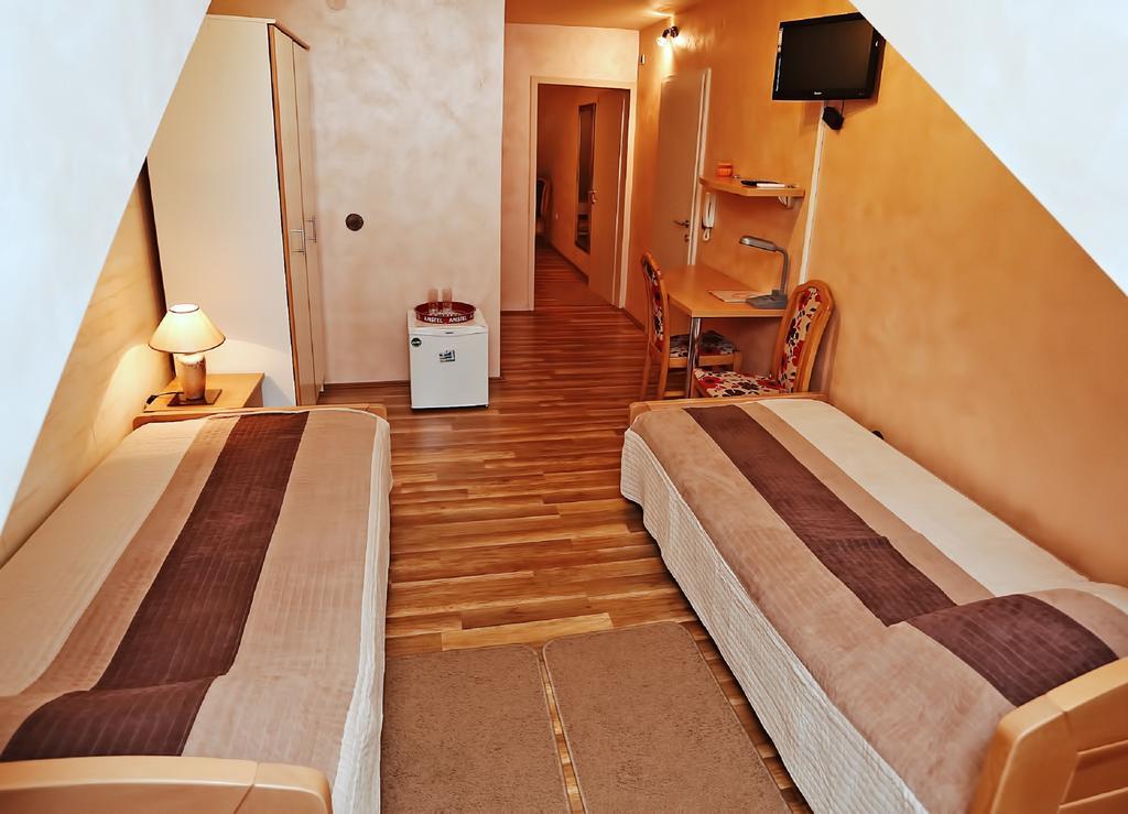 Apartmani Amaro Novi Sad Phòng bức ảnh